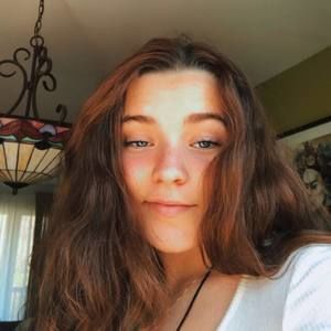 Meet your Posher, Camille